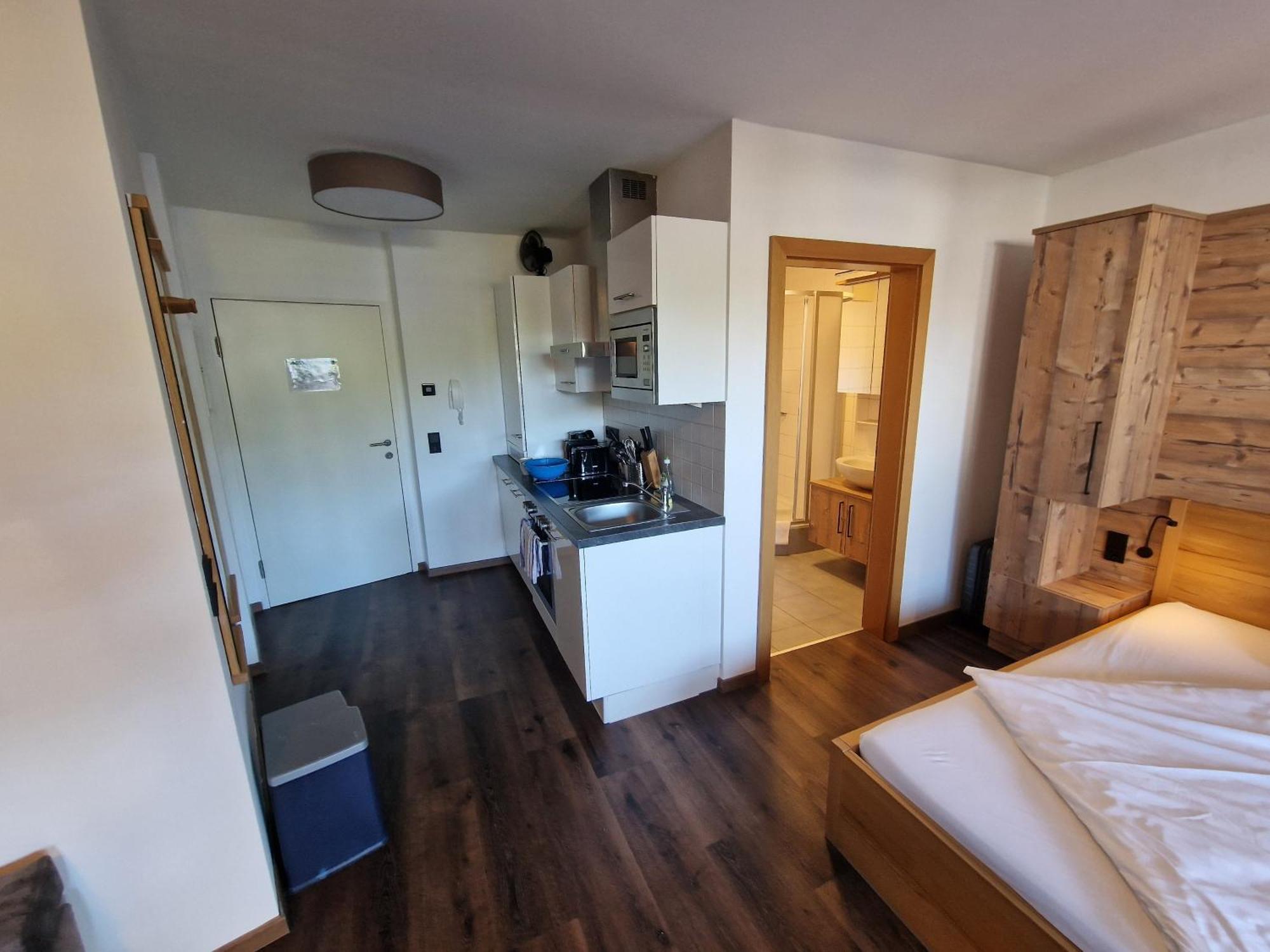 Adler Kaprun, Golf 'N' Ski And Mountain Biking. Exterior photo